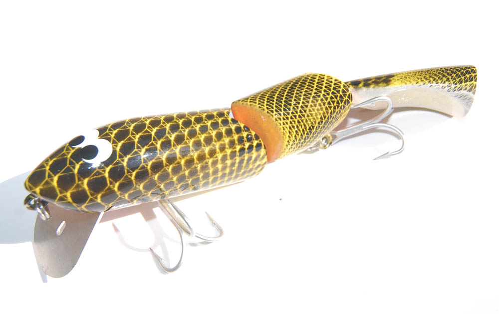 Mudeye Rattle Snake 200mm Timber Surface Lure 10 Rod Mackenzie